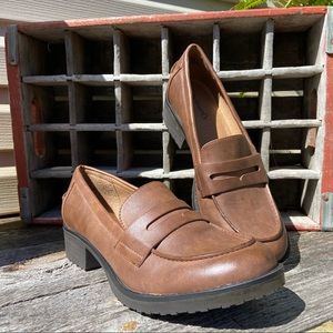 Bear traps loafer Size 10